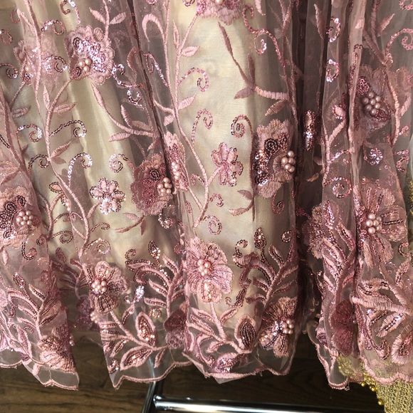 Indian/Pakistani wedding or party wear outfit. - Picture 5 of 9